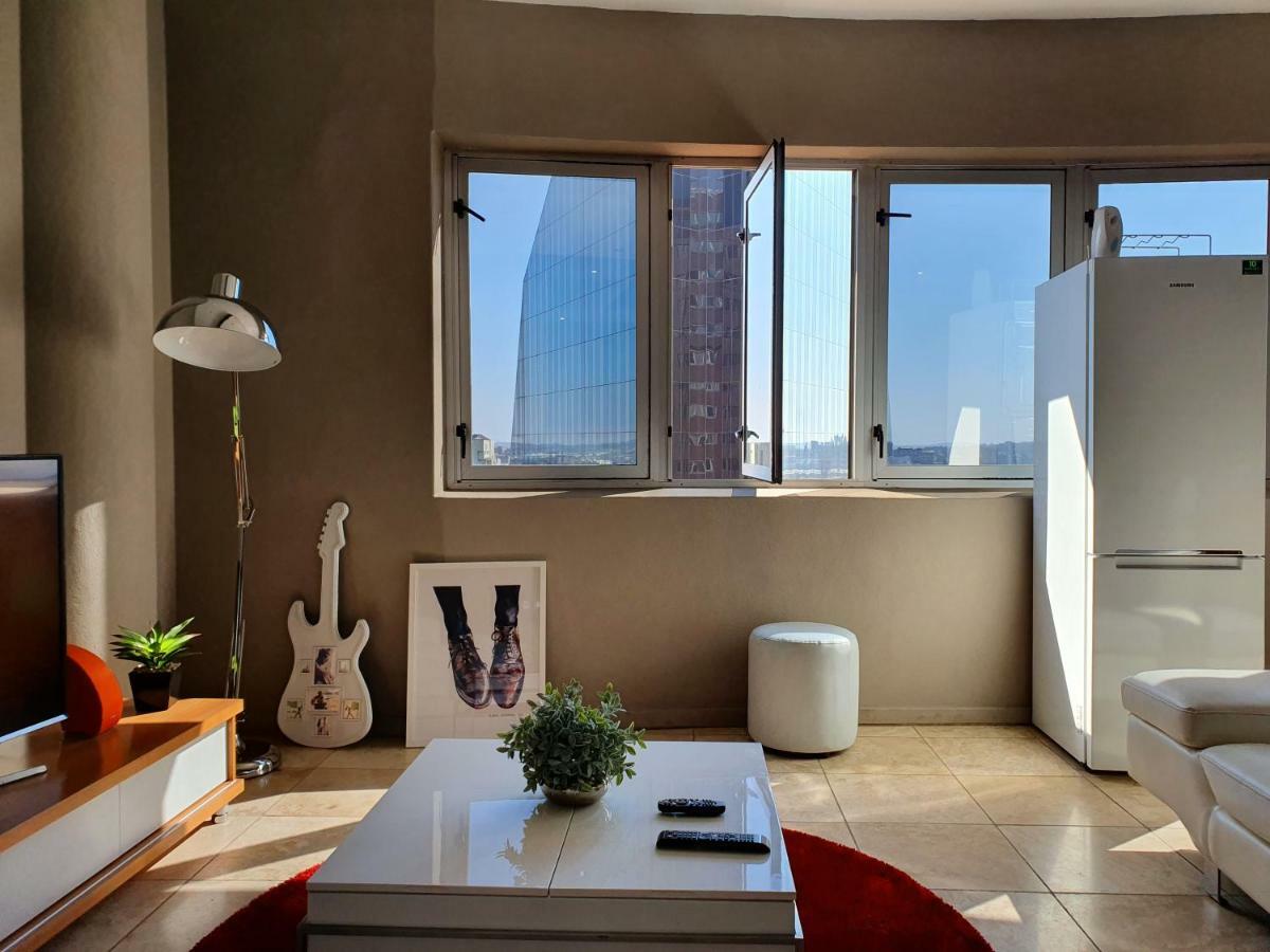Franklin Luxury Apartment โจฮันเนสเบิร์ก ภายนอก รูปภาพ